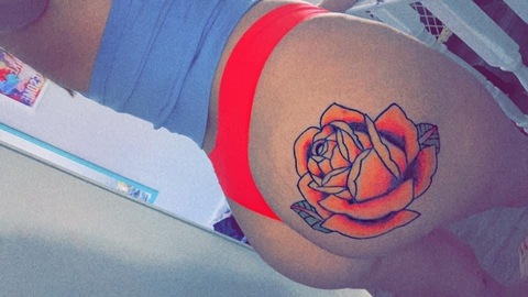 aliciatolson11620 onlyfans leaked picture 1