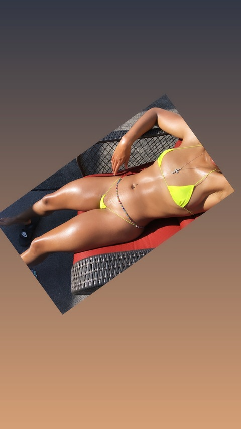 arabia_riches onlyfans leaked picture 1