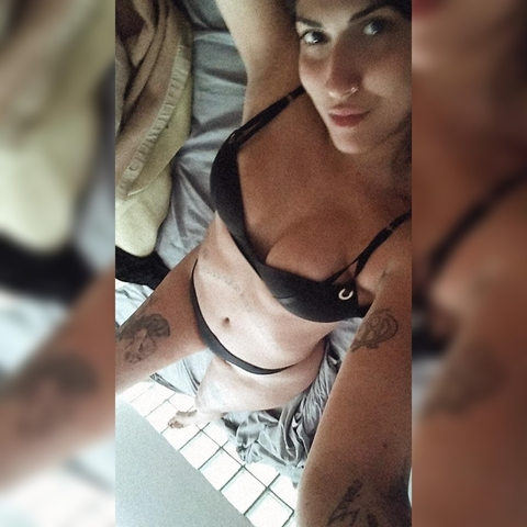 ccarlita onlyfans leaked picture 1