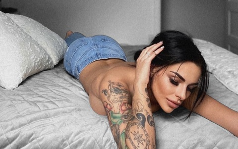 maunikacsamson onlyfans leaked picture 1