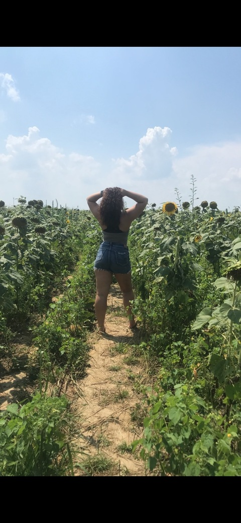 rhymeyrileey onlyfans leaked picture 1