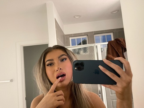 shayaraynee onlyfans leaked picture 1