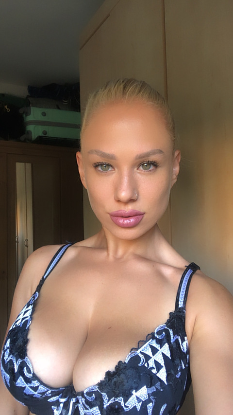 stacyya onlyfans leaked picture 1