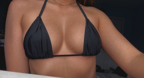 uhhhmadiii.free onlyfans leaked picture 1