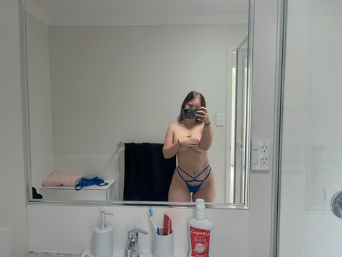 your-favourite onlyfans leaked picture 1